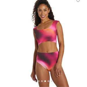 NWT Reversible Nike Scoop Crop Bikini Top and Bottom